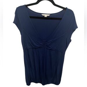 Banana republic balloon hem T-shirt. Size L.